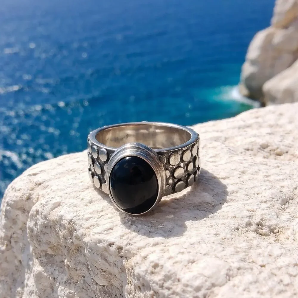 Oval Onyx Black Stone Sterling Silver Men’s Ring – size 8.25 Masculine